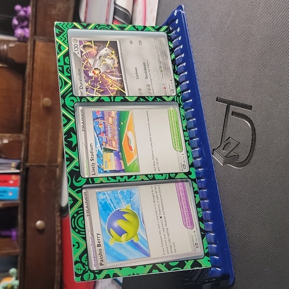 Pokemon card display case - Picture 4 of 4